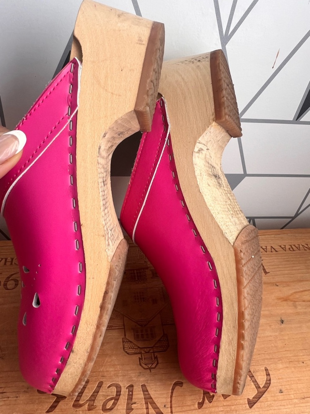 Verka Swedish Pink Leather Slip-On Clog/Mules - Picture 10 of 14